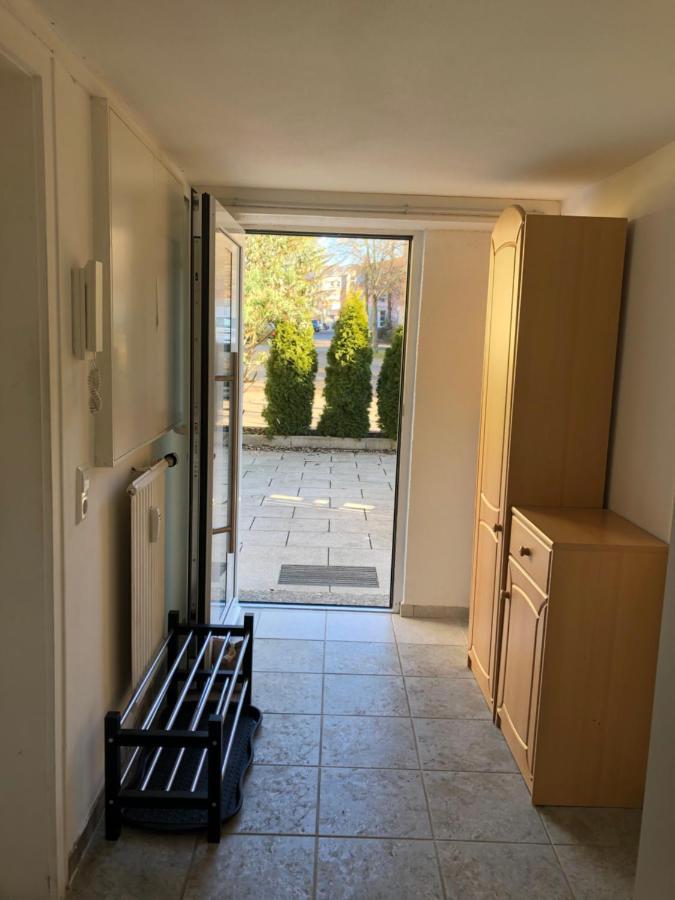 Guest Appartements Mit 2 Getrennten Schlafzimmern Fuer 4 Personen 24H Check In Aalen Buitenkant foto