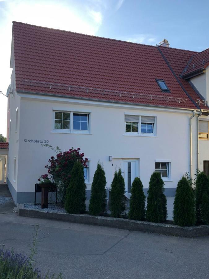 Guest Appartements Mit 2 Getrennten Schlafzimmern Fuer 4 Personen 24H Check In Aalen Buitenkant foto